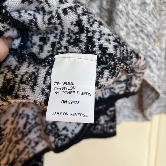 Sweater Cardigan Lot Bundle - Picture 3 of 8